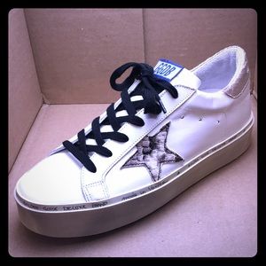 Golden Goose Deluxe Brand HI STAR Sneakers